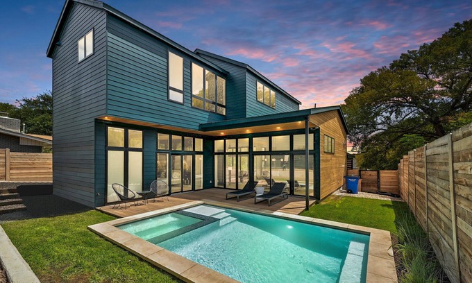 Riverside House | UT Football Fave - Pool, Hot Tub, Tulum Inspired