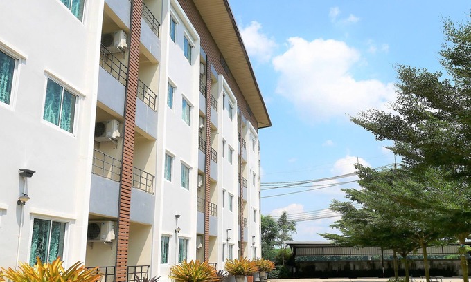 Ta Sit Hotel | UT Home Apartment