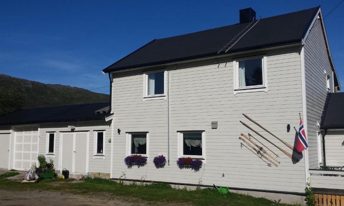 Nordreisa House | Utsikten Feriehus i Bakkeby