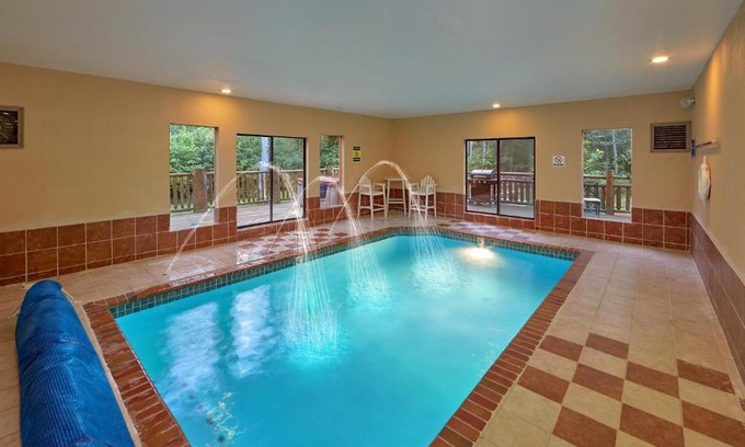 Cosby Apartment | Uwoduhi Pool Lodge