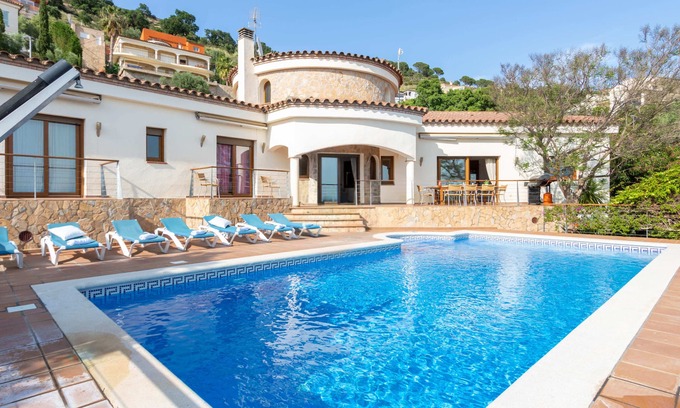 Palau-Saverdera House | V024 - Villa Colina