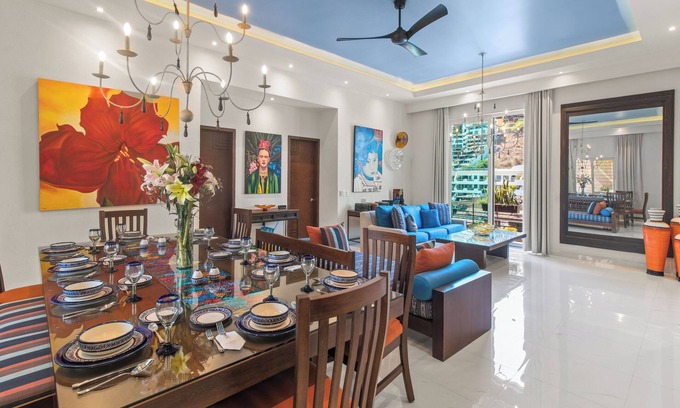 Emiliano Zapata Condo | V399 PH4 - STUNNING 2 BDRM 2.5 BATH - BOUTIQUE BUILDING - ZONA ROMANTICA'S BEST!