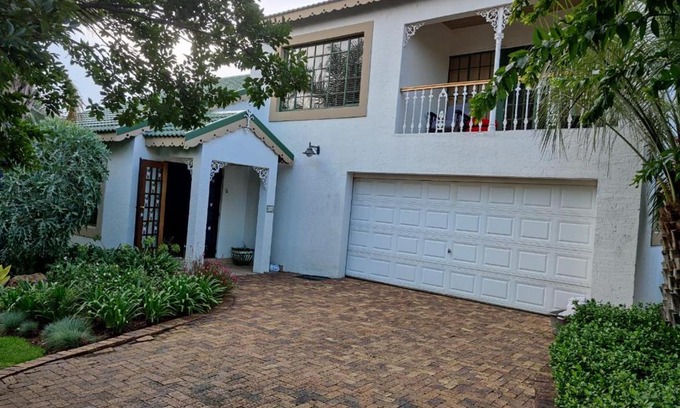 Vaal Marina House | Vaal Marina Guest House 655 Leervis