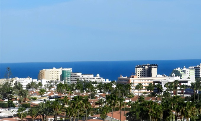 Playa del Ingles Apartment | Vacation Loft 'Molinos Atalaya' with Sea View, Shared Pool and Wi-Fi