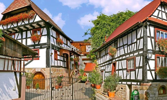 Gleiszellen-Gleishorbach Apartment | Vacation apartment Gaby - in the Doll winery - Holiday apartment Gaby