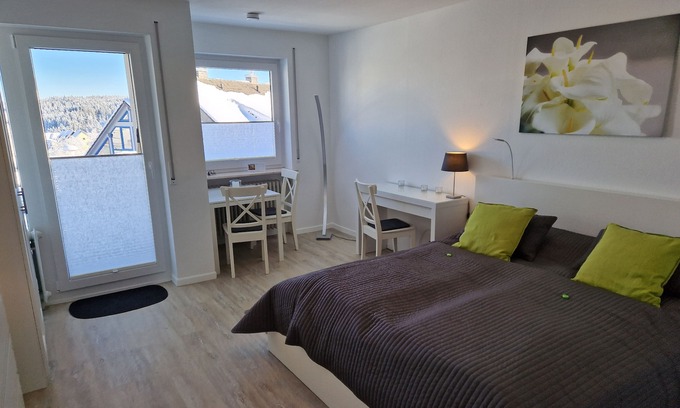 Schoenwald Apartment | Vacation apartment in the Black Forest with swimming pool, sauna and WLAN