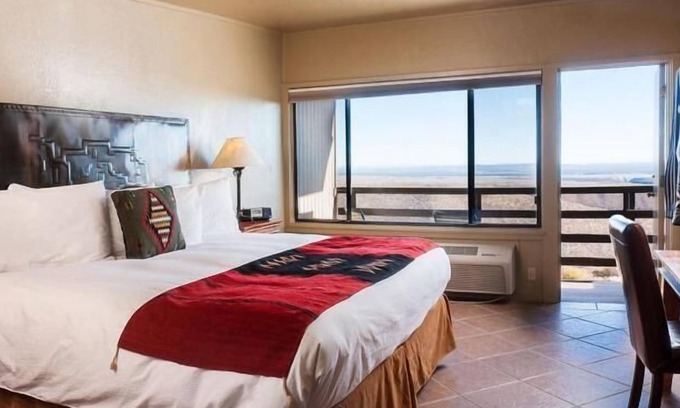 Mesa Verde National Park Hotel | Vacation Day Is Always A Great Idea! Free Parking, Onsite Dining, Pets Allowed