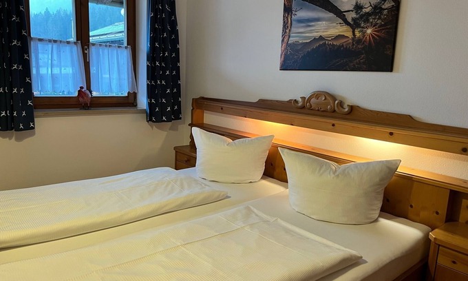 Oberschonau Apartment | Vacation apartment no. 13, 4 persons, 60 sqm, 2 bedrooms, living/bedroom, balcony