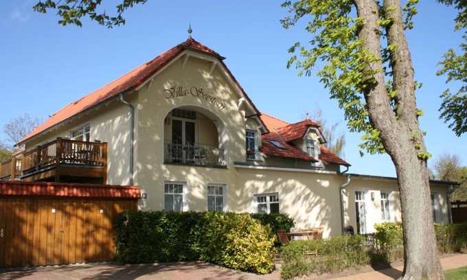 Nienhagen Apartment | Vacation apartment in the Villa Seestern