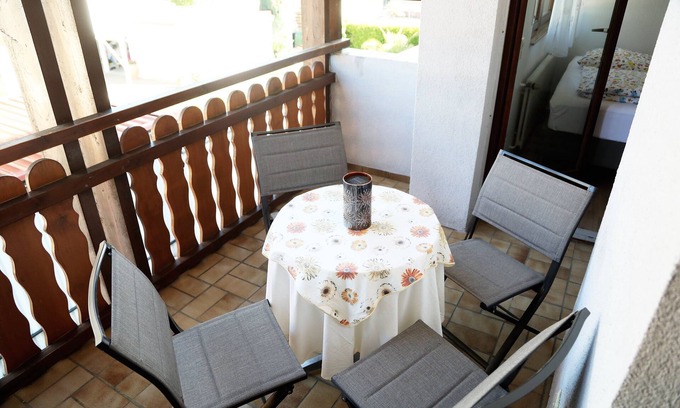 Neuenburg am Rhein Apartment | Vacation apartment Dreiland, 124 sqm, 3 bedrooms, max. 6 persons
