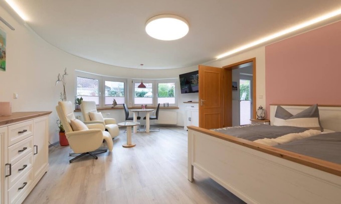 Warnemuende Apartment | Vacation apartment "Luv" with terrace, parking on the property