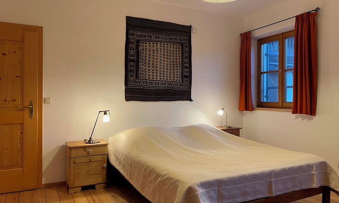 Saaldorf-Surheim Apartment | Vacation apartment 118 sqm with garden and terrace