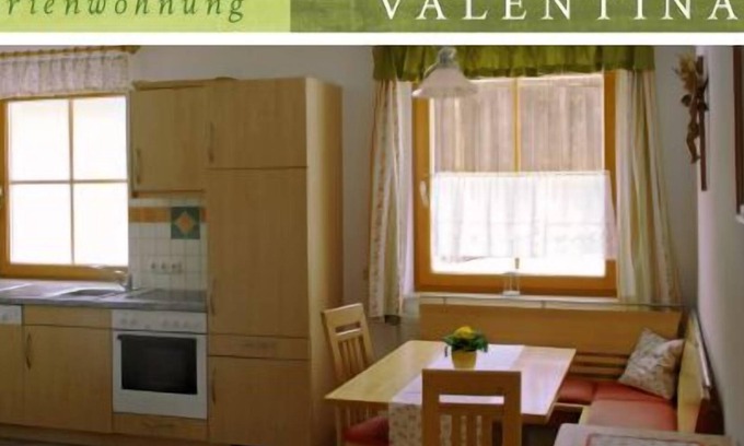 Grafenschlag Apartment | Vacation apartment with swimming pond and WLAN