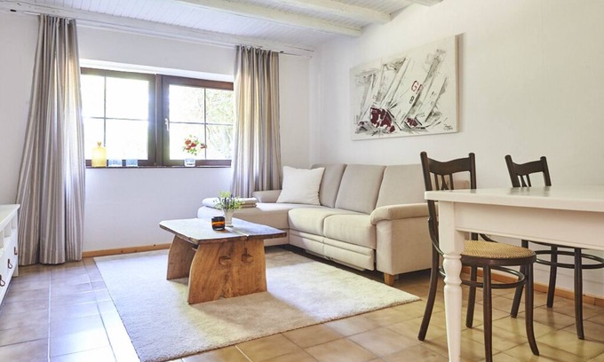Nordenholz Apartment | Vacation apartment for 2-4 pers., close to nature, near primeval forest Hasbruch, cycling.