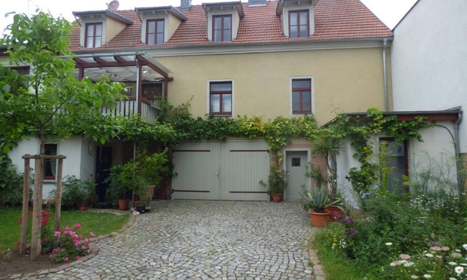 Naumburg Apartment | Vacation apartment Högel - apartment/apartment, shower or bath, WC