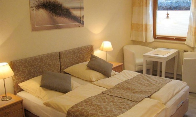 Bad Schwartau Apartment | Vacation apartment 5 - Old schoolhouse