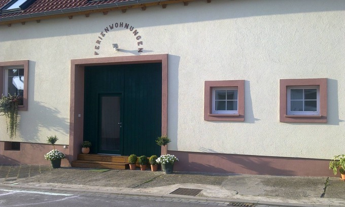 Mandelbachtal Apartment | Vacation apartment in a quiet location on the outskirts, Saarland Card