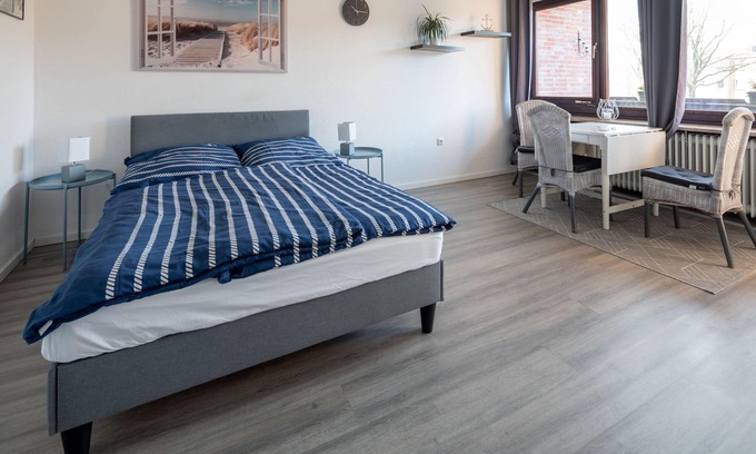 Ebkeriege Apartment | Vacation apartment Jade in the city by the sea
