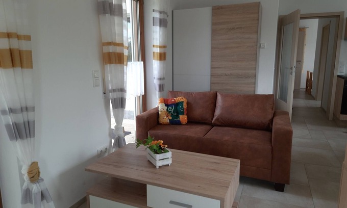 Obing Apartment | Vacation apartment 1 - ground floor 43 m², with two bedrooms, near Chiemsee
