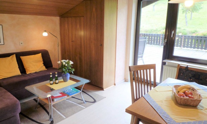 Bad Konig Apartment | Vacation apartment 2 - Holiday apartments Haus Fernblick