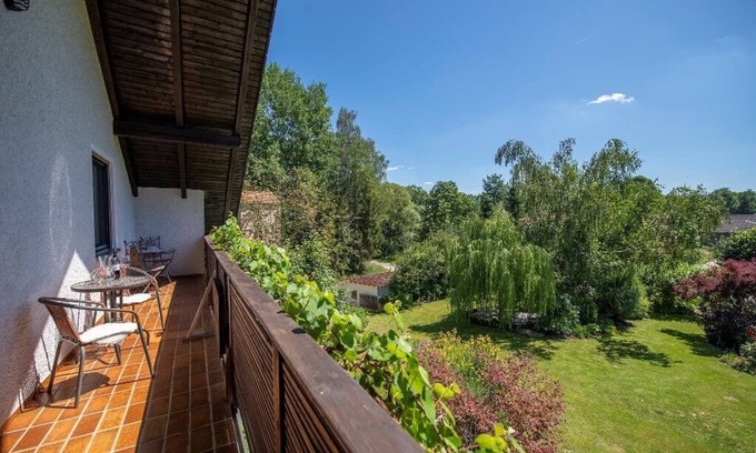 Moosbach Apartment | Vacation apartment (52 sqm) with balcony, view of the Pfreimd river