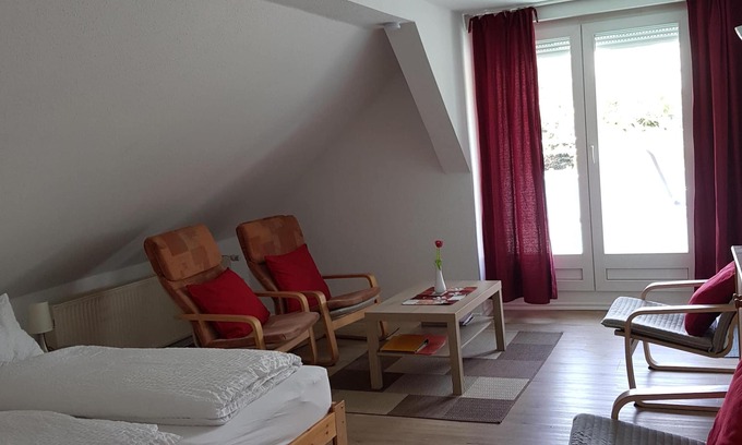 Neuruppin Apartment | Vacation apartment, 70 sqm, 3 bedrooms, living room, max. 6 persons
