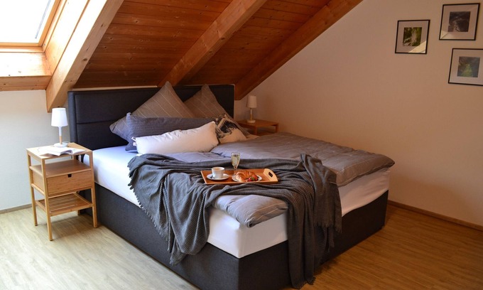 Muensingen Apartment | Vacation apartment, 80sqm, garden and balcony, 2 bedrooms, max. 4 persons