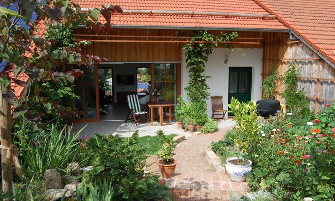 Leeder Apartment | Vacation apartment/apartment for 2 guests with 45m² in Denklingen (58025)