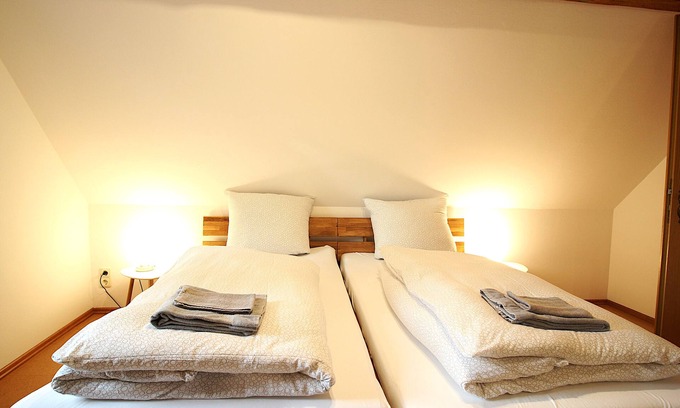 Ochsenfurt Apartment | Vacation apartment at the moated castle (2)
