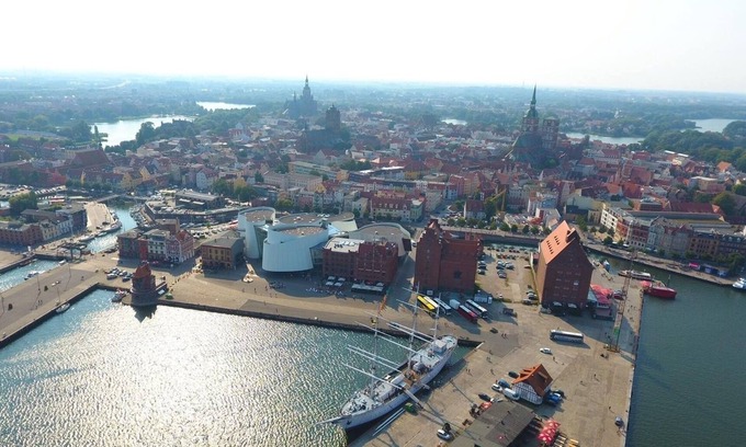 Tribseer Vorstadt Apartment | Vacation apartment/apartment for 5 guests with 70m² in Stralsund (92357)