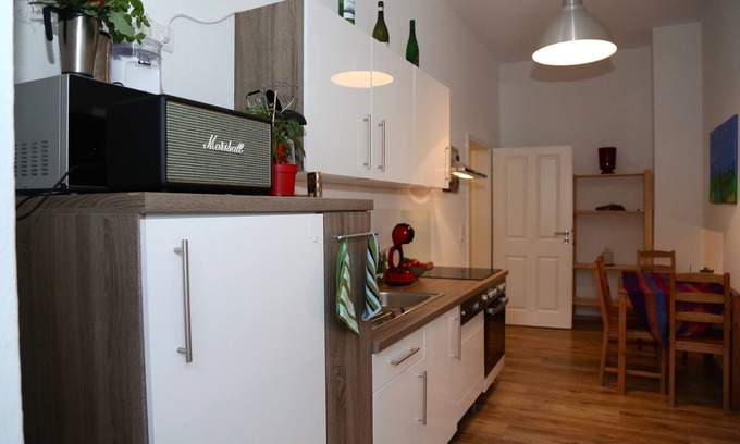 Suedvorstadt Apartment | Vacation apartment/apartment for 6 guests with 82m² in Leipzig (95060)