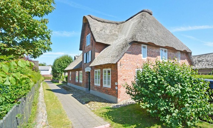 Utersum Apartment | Vacation apartment/apartment for 4 guests with 90m² in Utersum (296454)