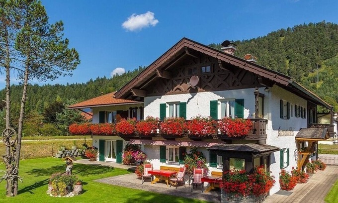 Wallgau Apartment | Vacation apartment/apartment for 3 guests with 60m² in Wallgau (73471)