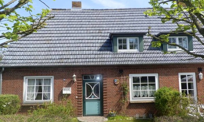 Oldsum Apartment | Vacation apartment/apartment for 6 guests with 90m² in Oldsum (105456)