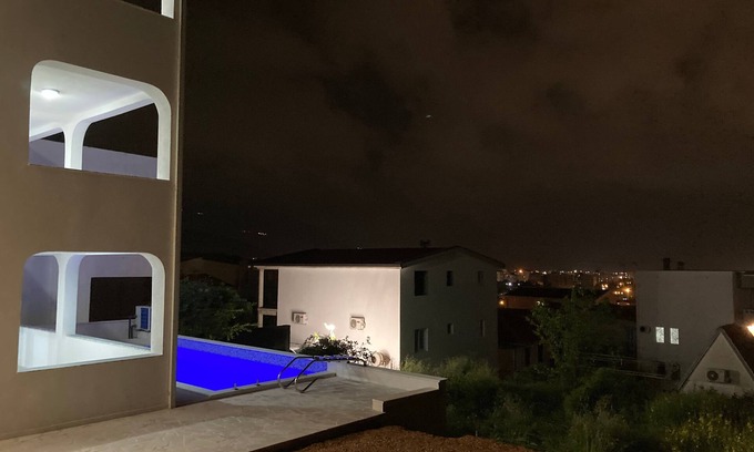 Susanj Apartment | Vacation apartment/apartment for 5 guests with 85m² in Bar (160238)