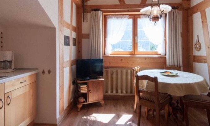 Nesselwaengle Apartment | Vacation apartment Sonnensuite 1 - Försterhof