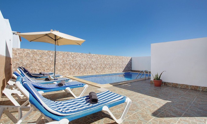Villaverde Apartment | Vacation Apartment 'Casa Tomás B' with Sea View, Shared Pool and Wi-Fi