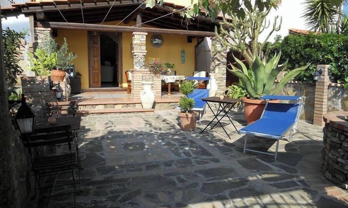 Castelnuovo Cilento House | Vacation Apartment "Casa Elena"