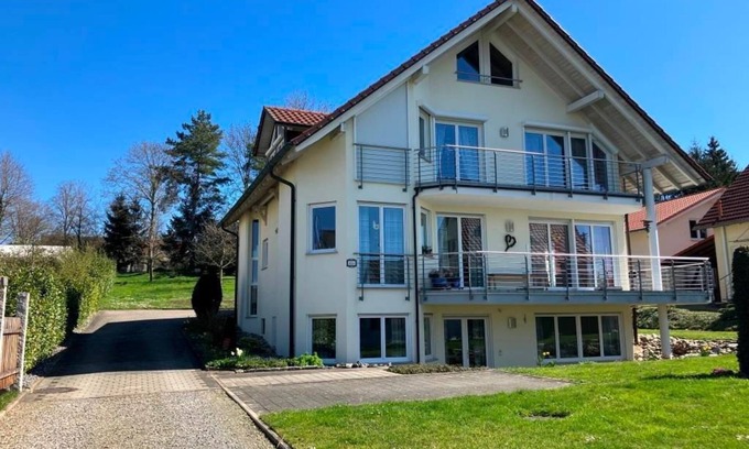 Bermatingen Apartment | Vacation apartment Groß - 2-room vacation apartment Groß, shower/WC, 43 sqm, ground floor