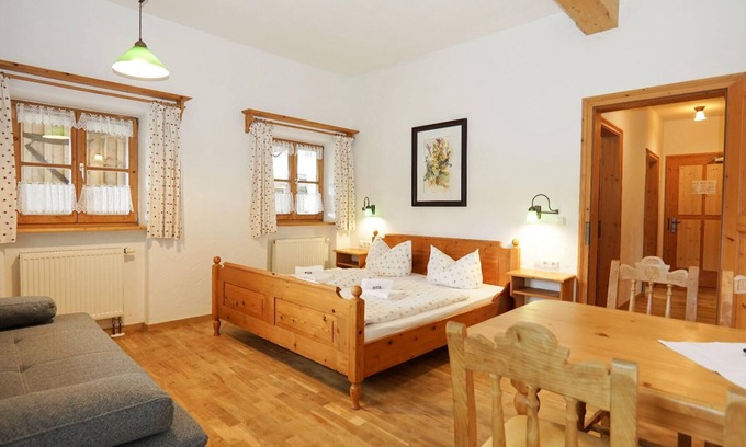 Segeten Apartment | Vacation apartment "Innenhof" with terrace - feel good and relax in the Bavarian Forest