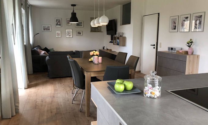 Gundelfingen an der Donau Apartment | Vacation apartment "Am Spitalgarten" with garden for 6 people