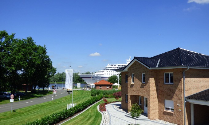 Oldenbuttel Apartment | Vacation apartment/apartment for 4 guests with 100m² in Oldenbüttel (296791)