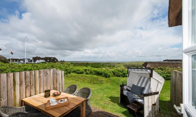 Rantum Apartment | Vacation apartment Wattnest, Wattblick with beach chair, Rantum, Sylt