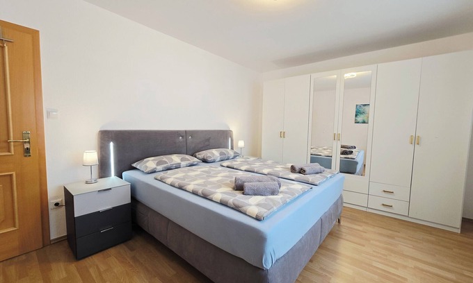 Weilerswist Apartment | Vacation apartment 1 - near Phantasialand, Cologne, Bonn, Brühl