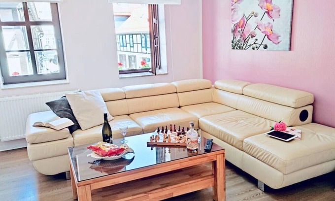 Wernigerode Old Town Apartment | Vacation apartment "Rathaus" with 82sqm - at Kohlmarkt, in the heart of the city
