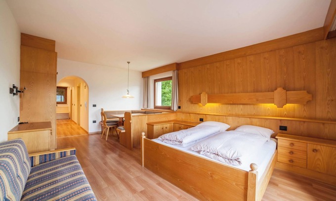 Lagundo Apartment | Vacation Apartment "Elisabeth" with Panoramic Mountain View & Shared Garden