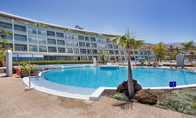 La Quinta Apartment | Vacation Apartment 'Casa Ana' with Sea and Teide View, Shared Pool and Wi-Fi