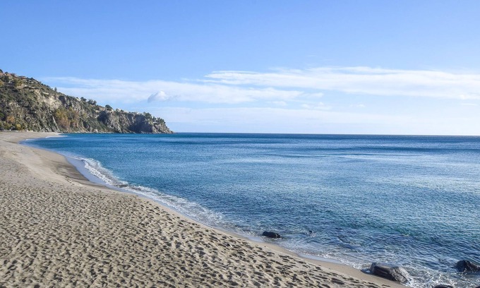 Bivongi Apartment | Vacation apartment for family in inland Calabria.