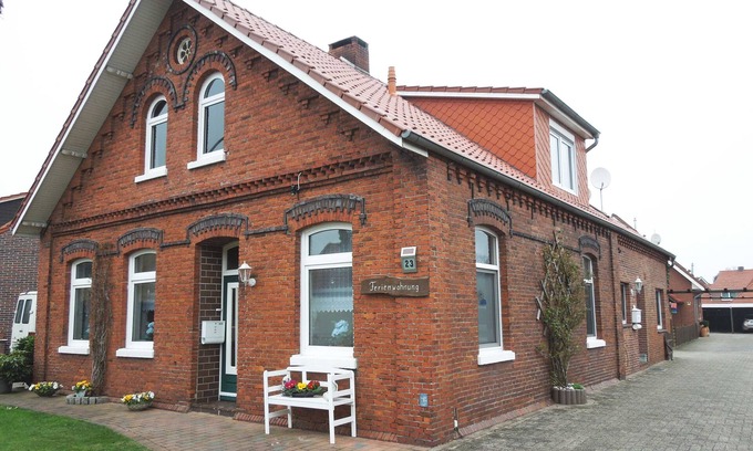 Detern Apartment | Vacation apartment Haus hinter den Linden, 56005 - Holiday apartment Haus hinter den Linden