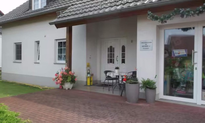 Guhrow Apartment | Vacation apartment Haus am Wald in the basement